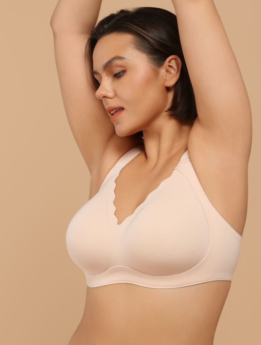 带扇贝边缘的 Airlite Plunge 文胸